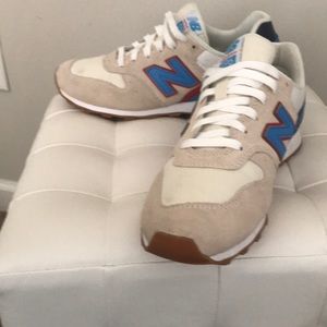 Cream Slightly Worn New Balance